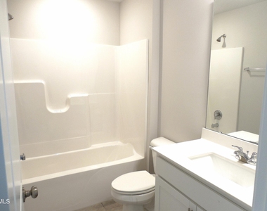 1003 Sora Way - Photo Thumbnail 17