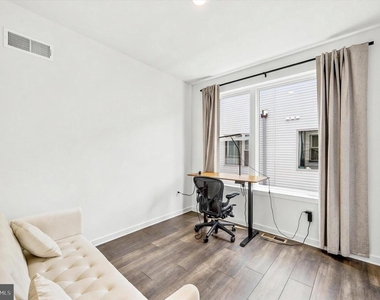 3005 Birchview Walk - Photo Thumbnail 13