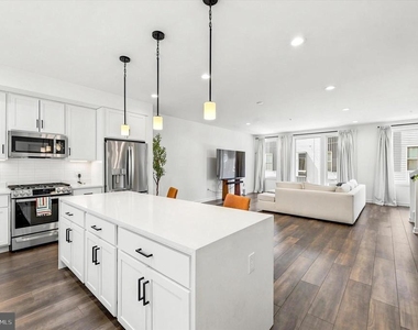 3005 Birchview Walk - Photo Thumbnail 12