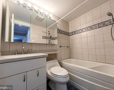 6100 Henry Avenue - Photo Thumbnail 9