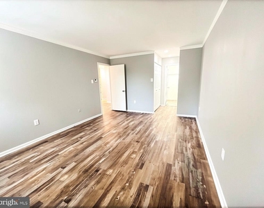 6100 Henry Avenue - Photo Thumbnail 11