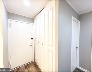 6100 Henry Avenue - Photo Thumbnail 7