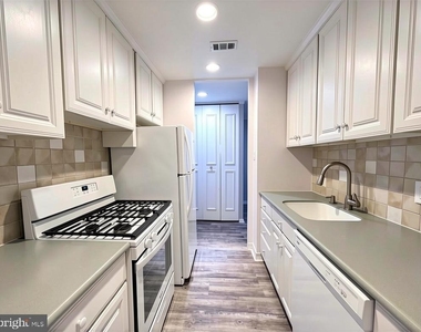 6100 Henry Avenue - Photo Thumbnail 6