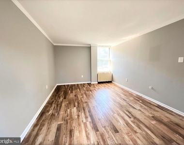 6100 Henry Avenue - Photo Thumbnail 10