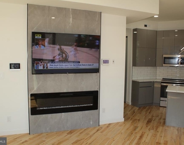 3017 Ridge - Photo Thumbnail 9