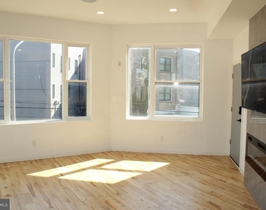 3017 Ridge - Photo Thumbnail 7