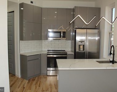 3017 Ridge - Photo Thumbnail 10