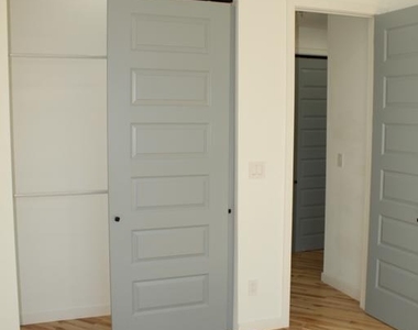 3017 Ridge - Photo Thumbnail 14