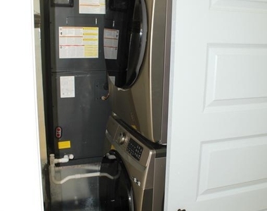 3017 Ridge - Photo Thumbnail 16