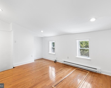 8 Bristow Place - Photo Thumbnail 15