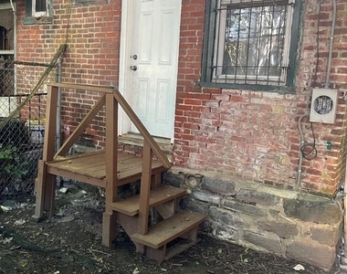231 W Clapier Street - Photo Thumbnail 9