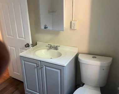 231 W Clapier Street - Photo Thumbnail 13
