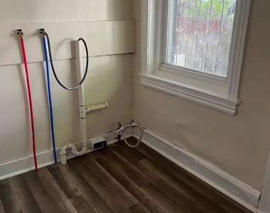 231 W Clapier Street - Photo Thumbnail 7