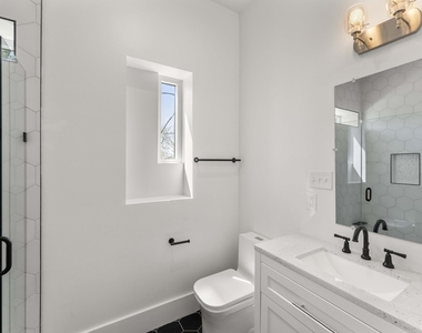 203 Nelson Street - Photo Thumbnail 17
