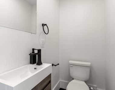 203 Nelson Street - Photo Thumbnail 8