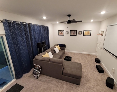 230 Marietta Way - Photo Thumbnail 25