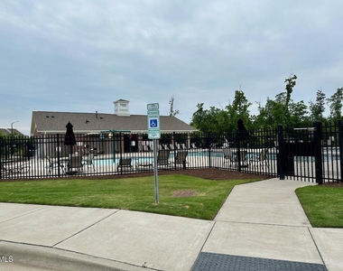 230 Marietta Way - Photo Thumbnail 29