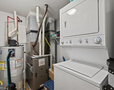 1610 Christian Street - Photo Thumbnail 11