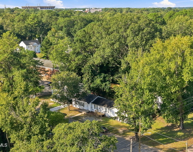 404 S Ash Street - Photo Thumbnail 41
