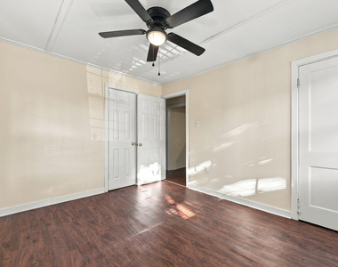 404 S Ash Street - Photo Thumbnail 14