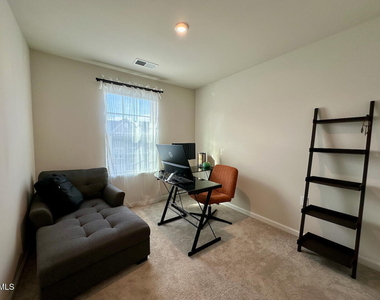 921 Romeria Drive - Photo Thumbnail 22