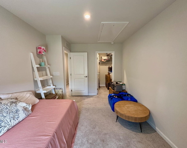 921 Romeria Drive - Photo Thumbnail 21