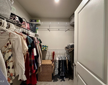 921 Romeria Drive - Photo Thumbnail 16