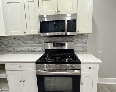 3415 G Street - Photo Thumbnail 4