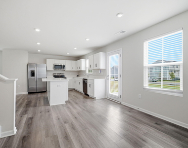 1432 Burgundy Bluff Lane - Photo Thumbnail 14