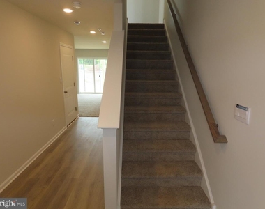 3080 Martha Way - Photo Thumbnail 1