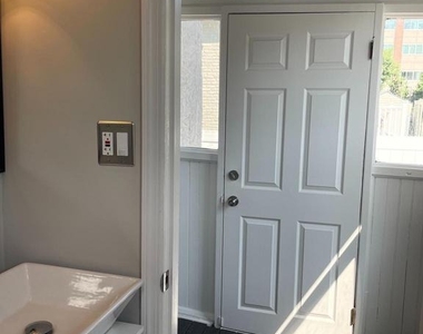 854 Summit Grove Avenue - Photo Thumbnail 9