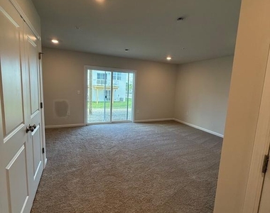 8207 Brodie Ct - Photo Thumbnail 32
