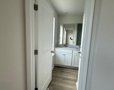 8207 Brodie Ct - Photo Thumbnail 78