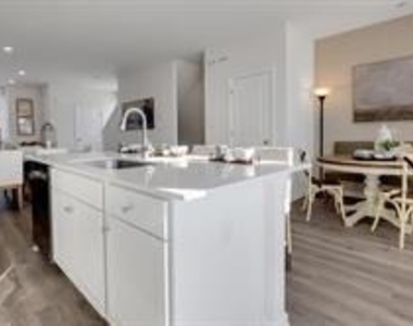 8207 Brodie Ct - Photo Thumbnail 8
