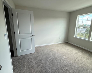 8207 Brodie Ct - Photo Thumbnail 74