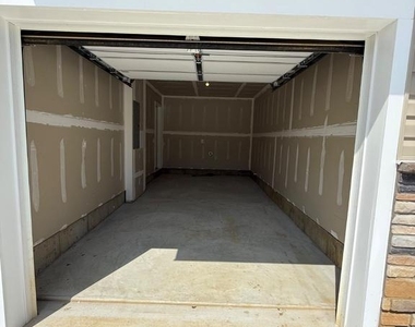 8207 Brodie Ct - Photo Thumbnail 46