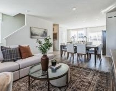 8207 Brodie Ct - Photo Thumbnail 3