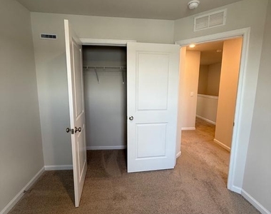 8207 Brodie Ct - Photo Thumbnail 69