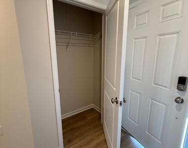 8207 Brodie Ct - Photo Thumbnail 31