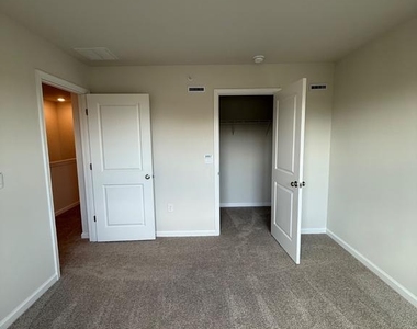 8207 Brodie Ct - Photo Thumbnail 75