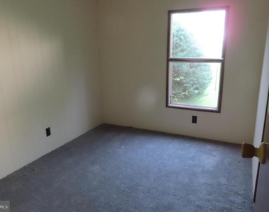 14169 Buchanan Trail West W - Photo Thumbnail 3