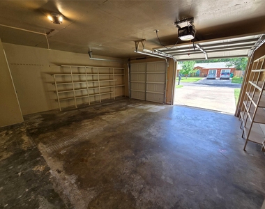 205 E Cherokee Dr - Photo Thumbnail 19