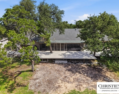 8901 Grandview Dr - Photo Thumbnail 32
