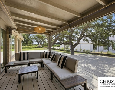 8901 Grandview Dr - Photo Thumbnail 35