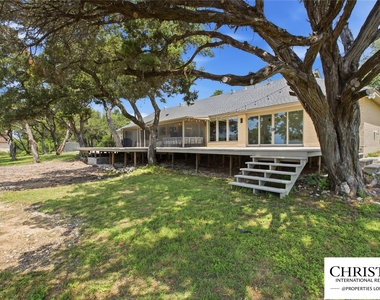 8901 Grandview Dr - Photo Thumbnail 37