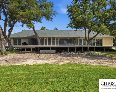 8901 Grandview Dr - Photo Thumbnail 34