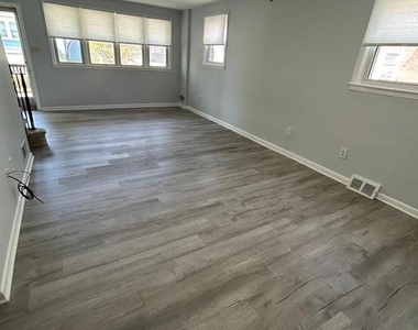 15 E Avon Road - Photo Thumbnail 1