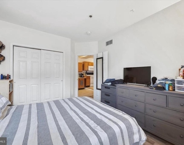 301 N Darlington Street - Photo Thumbnail 9