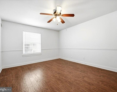 421 Drummers Lane - Photo Thumbnail 20