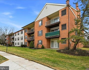 421 Drummers Lane - Photo Thumbnail 2